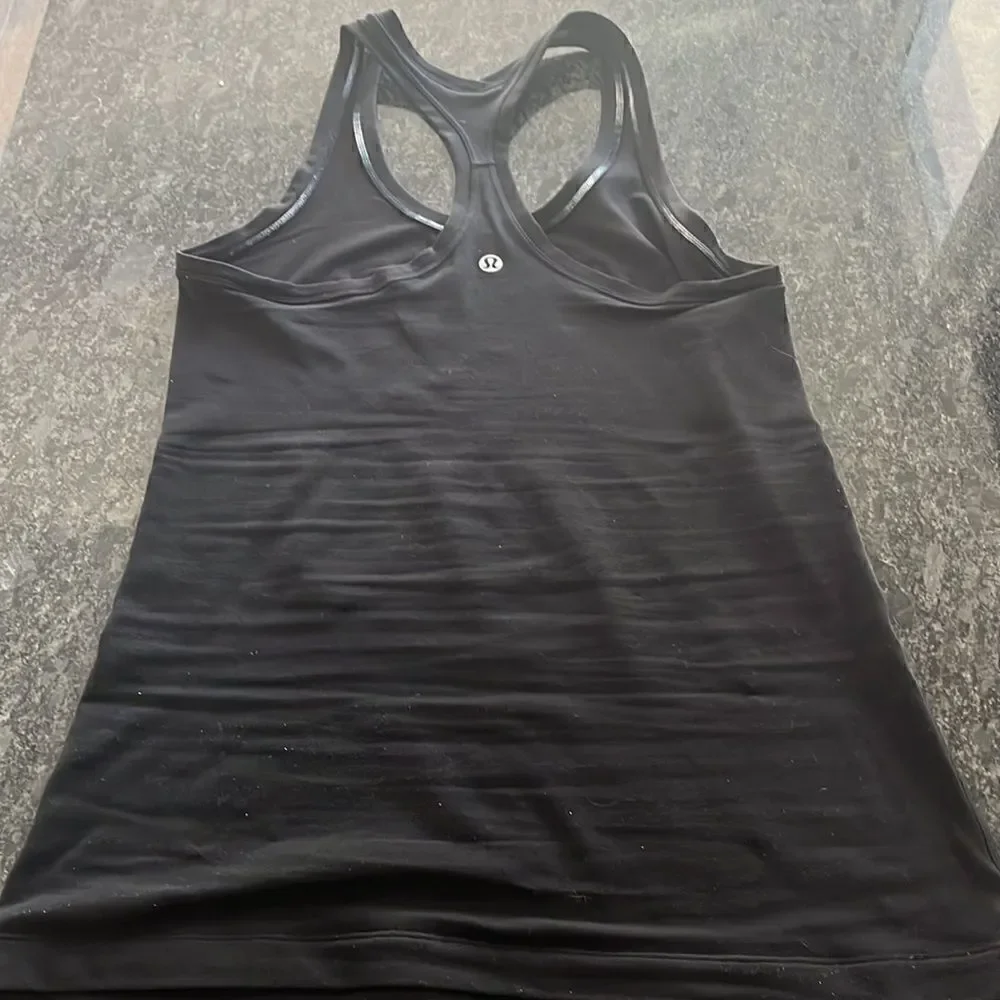 Lululemon black THIS IS YOGA cool racerback tank sz 4 EUC